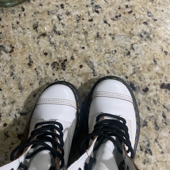 Dr Martens - Picture 6 of 6